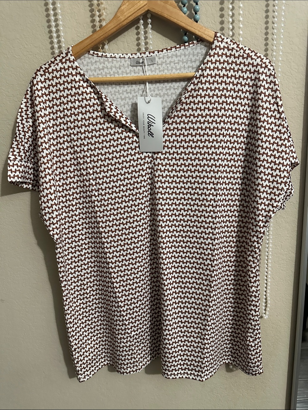 Brown & White Patterned V-Neck Women's Top